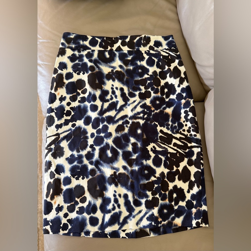 Ann Taylor Blue and Black Knee Length Pencil Skirt Size 2